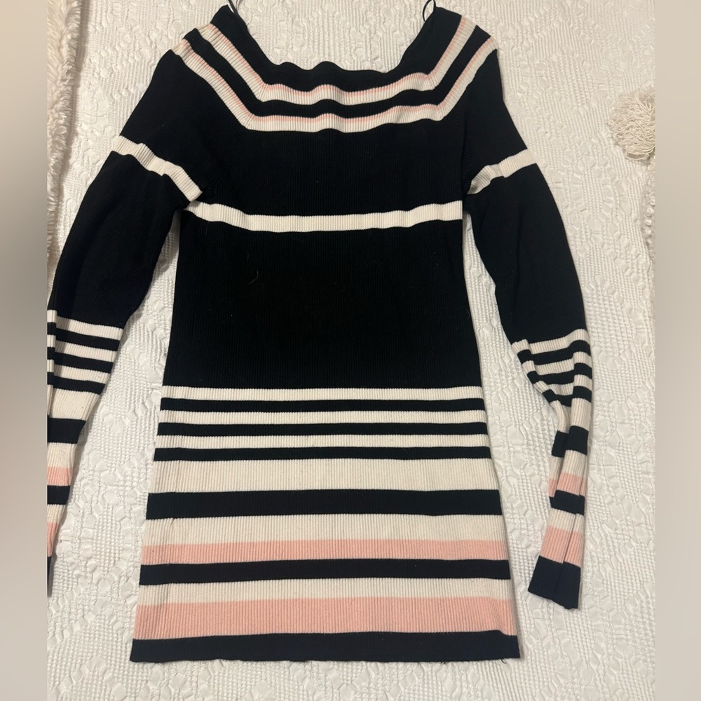 INC sweater